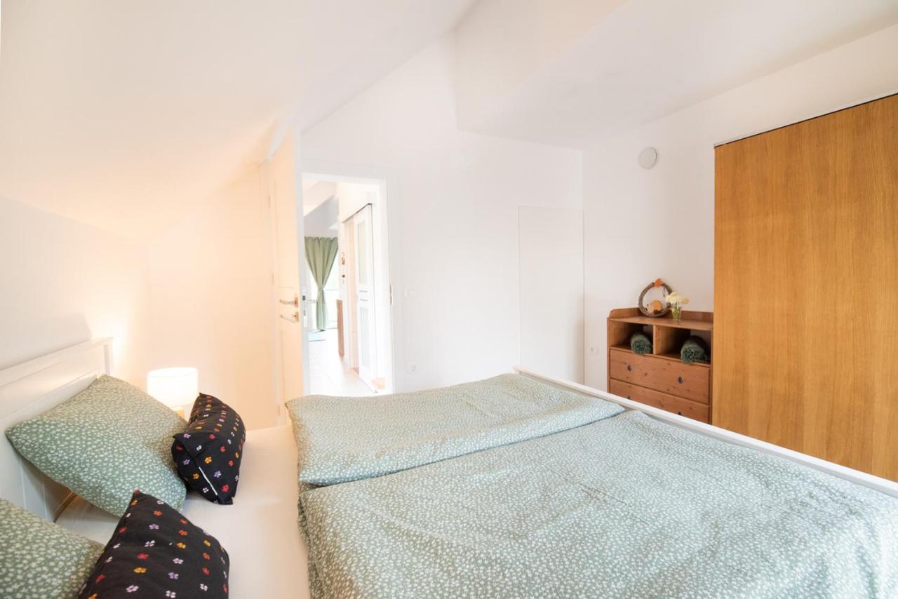 Apple Tree Apartment เบลด ภายนอก รูปภาพ