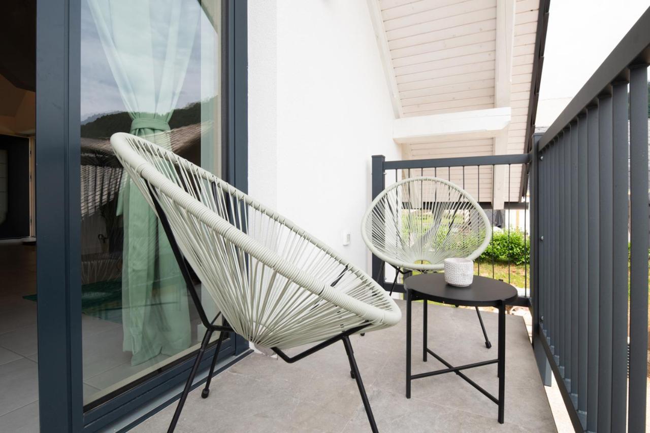 Apple Tree Apartment เบลด ภายนอก รูปภาพ